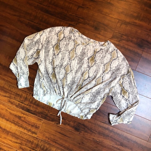 Bohemian Hippie CHIC Cropped Tie Shirt Top S/P